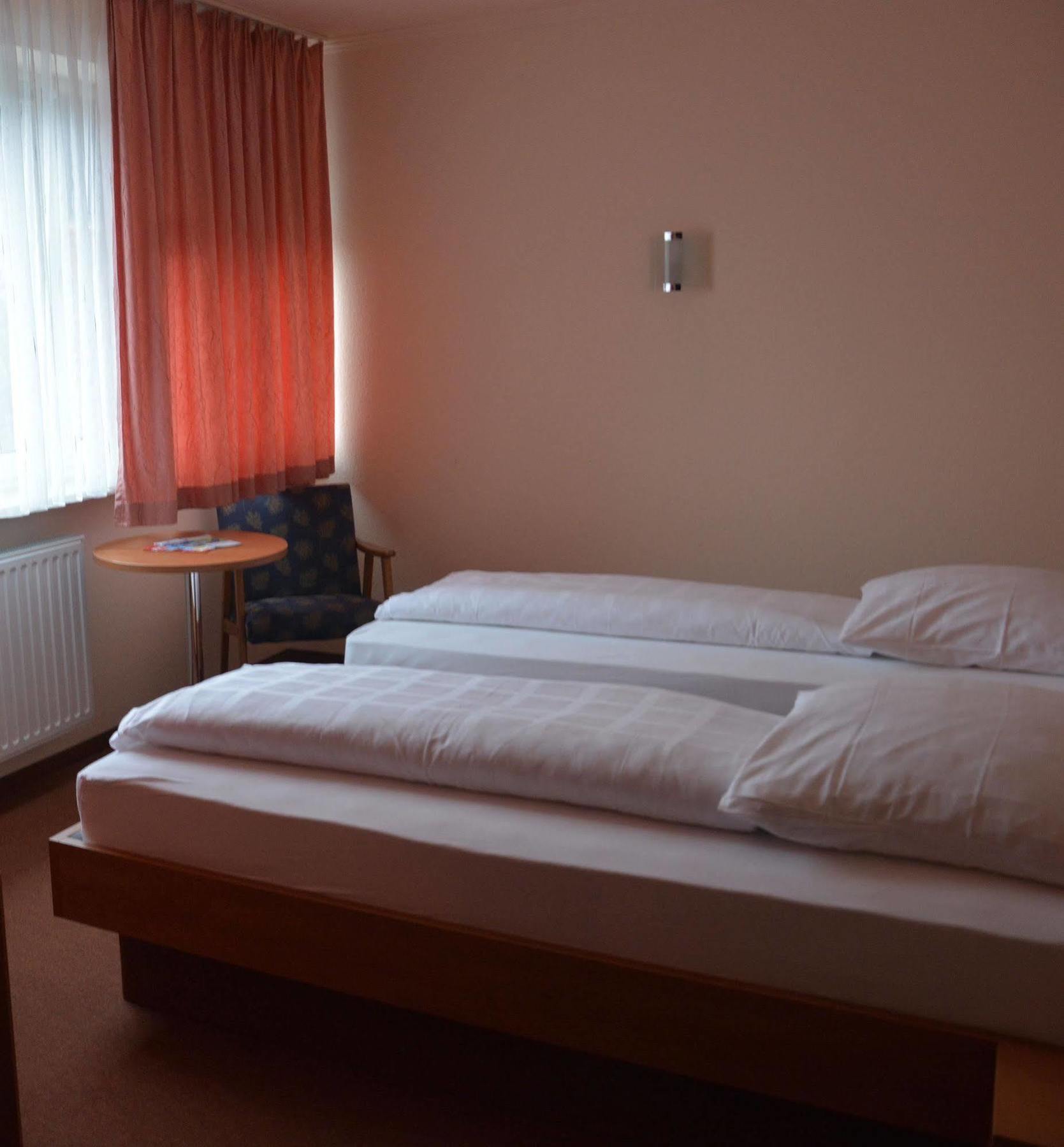 Hotel Oyten Am Markt Bagian luar foto